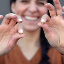 Load image into Gallery viewer, Tiny Heart Earrings