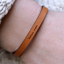 Load image into Gallery viewer, bonus mom Leather Bracelet