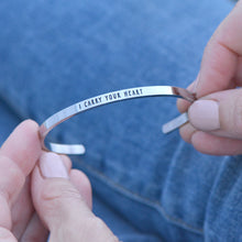 Load image into Gallery viewer, I CARRY YOUR HEART EE CUMMINGS Stamped Quote Bracelet
