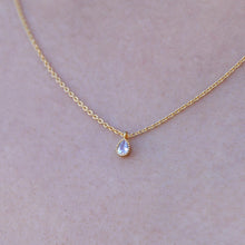 Load image into Gallery viewer, Oval (teardrop) Pendant Necklace
